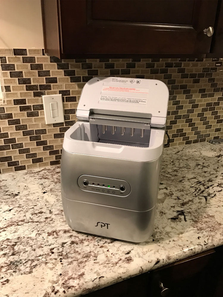 Sunpentown - IM-123S: Portable Ice Maker – Silver