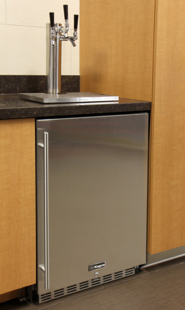 Kegco 24" Wide Triple Tap Stainless Steel Built-In Right Hinge Kegerator with Kit - HK38BSU-3 - Wine Cooler City